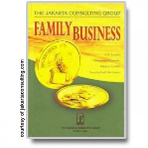 1040048866_20091117025105_buku-family business copy