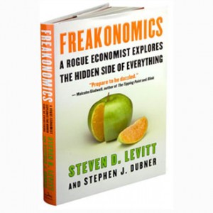 1103044084_20091005035631_buku-freakonomics copy