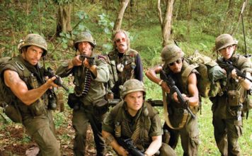 Review Film Tropic Thunder (2008) Review Film Tropic Thunder